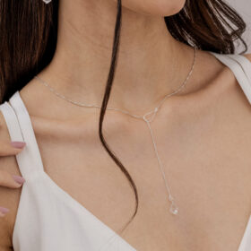 Gravatinha Ajustável Cristal Na Ponta Prata 925