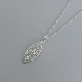 Colar V12 Pingente Lua e Estrela de 3cm Prata 925-45cm