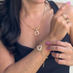 Colar Cartier Pingente Triângulo Baguete-50cm